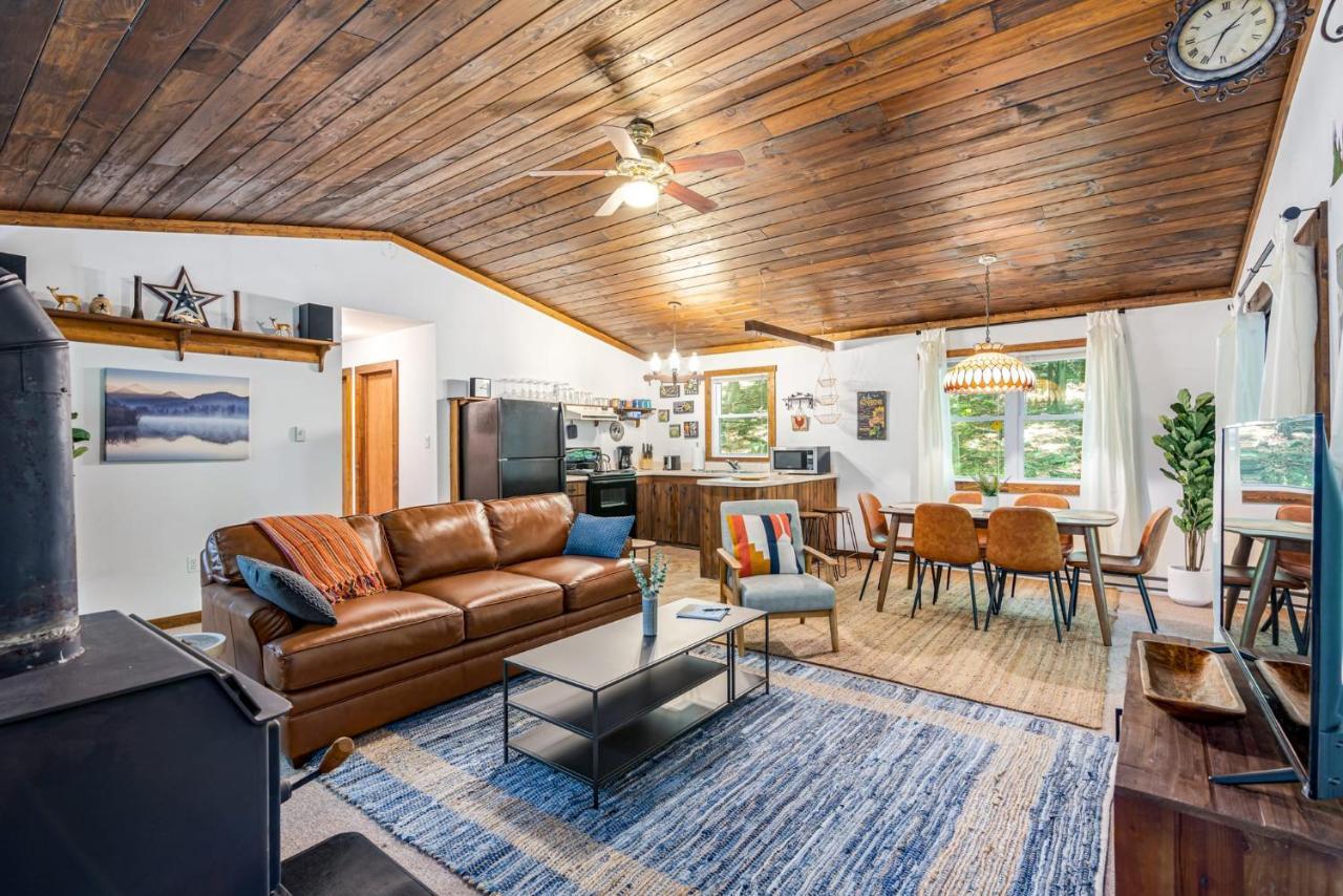 Secluded W Hot Tub, Fire Pit, Deck & Updated Wifi Great Cacapon Exterior photo